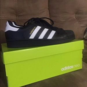 Adidas Superstars Men (7.5) Black